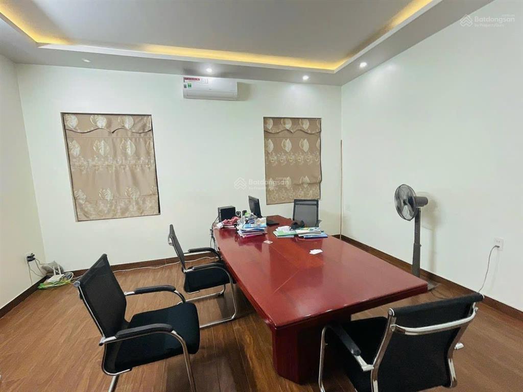 Bán căn 82.5m2 x 5 tầng thang máy lô 26 lê hồng phong. giá 13.9 tỷ