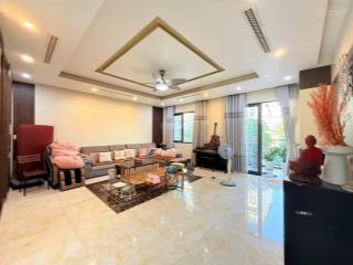 Bán căn 5 tầng thang máy x 165m khu phân lô thế lữ. nhà 2 mặt tiền thoáng trước sau. giá 15,8 tỷ