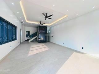 Siêu hiếm căn 77m x 6 tầng thang máy lô góc mặt phố hồ sen. giá 24 tỷ