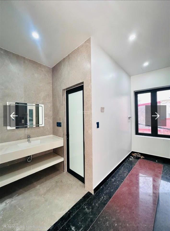 Siêu hiếm căn 77m x 6 tầng thang máy lô góc mặt phố hồ sen. giá 24 tỷ