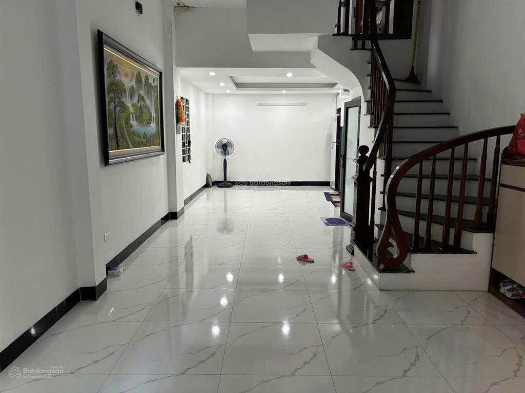 Chỉ 6.4 tỷ có nhà 5 tầng quỳnh đô  tiện ích ngập tràn  chốt nhanh kẻo lỡ