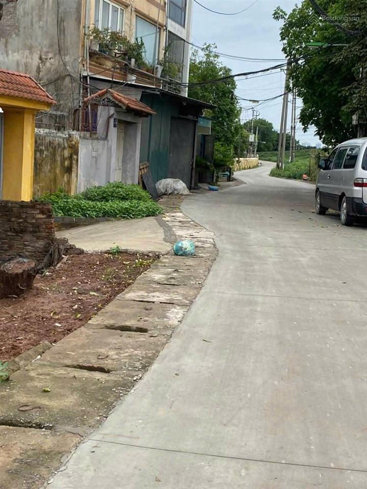 Bán đất mặt đường gom tứ hiệp  65m2  sổ nở hậu  ô tô tải tránh  giá 7.4 tỷ