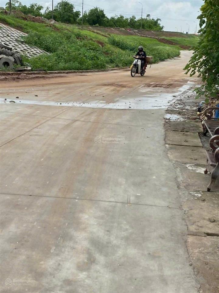 Bán đất mặt đường gom tứ hiệp  65m2  sổ nở hậu  ô tô tải tránh  giá 7.4 tỷ