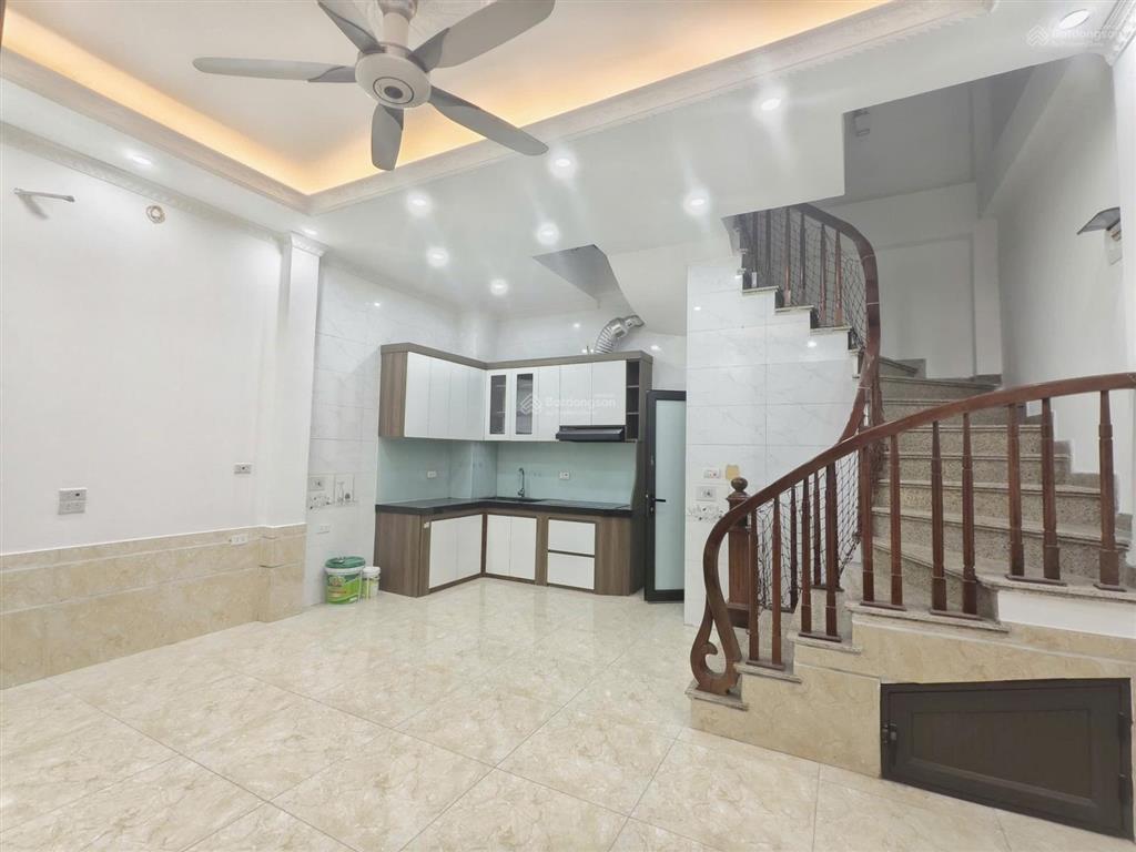 Bán nhà thọ am  thanh trì  38m2 x 4 tầng  giá 4.5 tỷ  sổ đỏ chính chủ