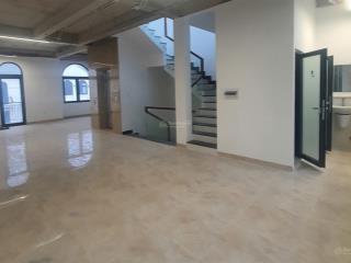 Nhà mặt tiền 10m, vừa ht mới đẹp  có thang máy, hệ thống pccc giá tốt 35tr/th, kd đa ngành nghề