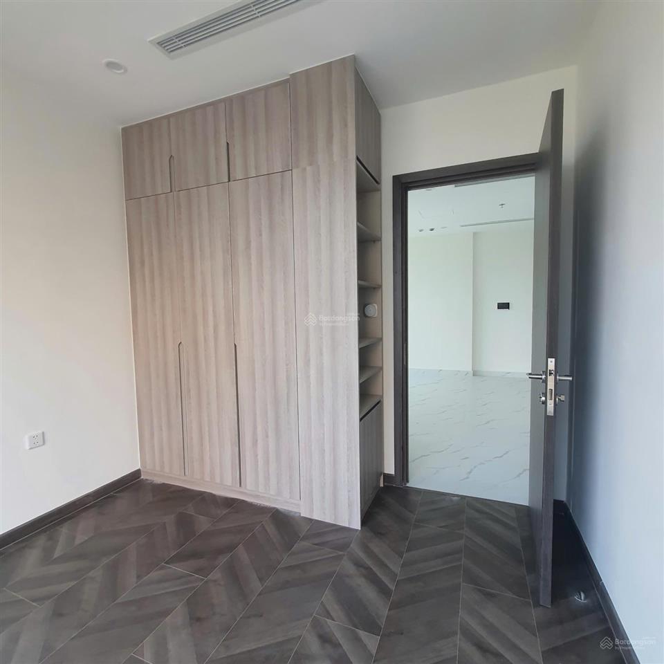 Cho thuê 3pn2wc (110m2)  tòa os1, tầng cao, view pháo hoa, trực diện cv 36ha  the opus one, vhgp