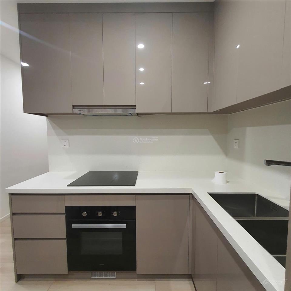 Cho thuê căn 2pn2wc, 74m2 full nt view hồ bơi, công viên, sông masteri centre point  grand park