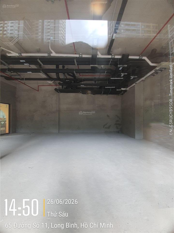 Cho thuê shophouse  góc 2 mặt tiền đối diện vincom  vinhomes grand park