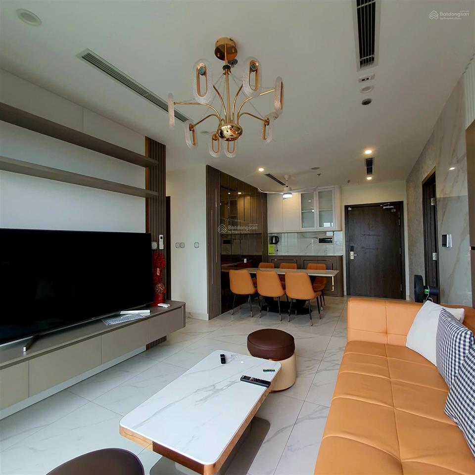 Cho thuê căn 3pn 2wc, full nt luxury, view trực diện cv 36ha, pháo hoa, sông, tầng cao mát cả ngày