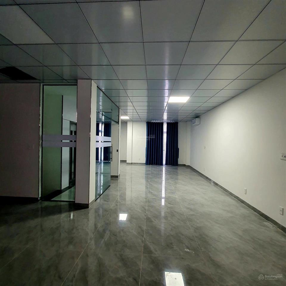 Cho thuê tòa vp 6 tầng mới đẹp, có tm, ml, bếp, 4 phòng  thích hợp ở, mở vp, trường học, gym, spa
