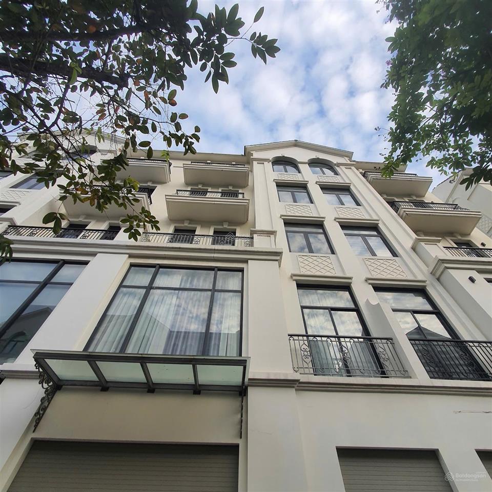 Bán nhà phố 6tầng, đã hoàn thiện, sẵn hđ thuê  gần kế vinschool, vincom  giá rẻ thị trường