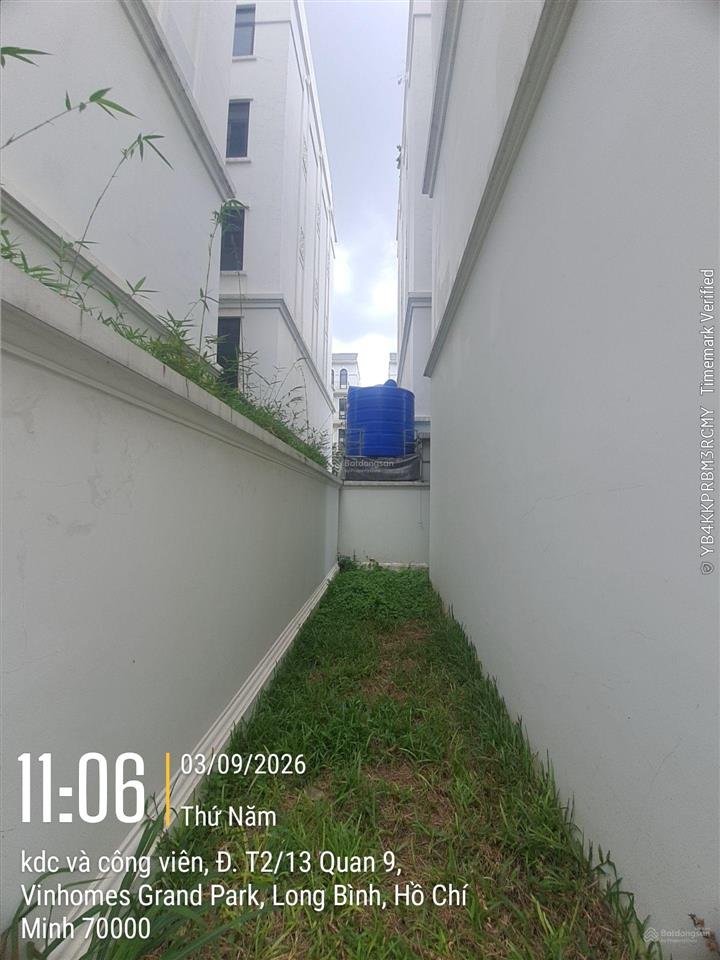 Nhà phố xẻ khe ngang 9m (108m2) khu manhattan, gần kế cổng vinschool, trục traffic cao của khu