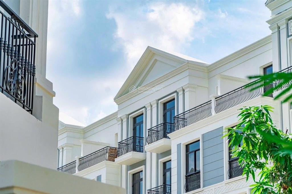 Siêu hời, nhà liền kề 6 tầng, 144m2 (8x18) nổi bật phân khúc, sẵn sổ công chứng nhanh