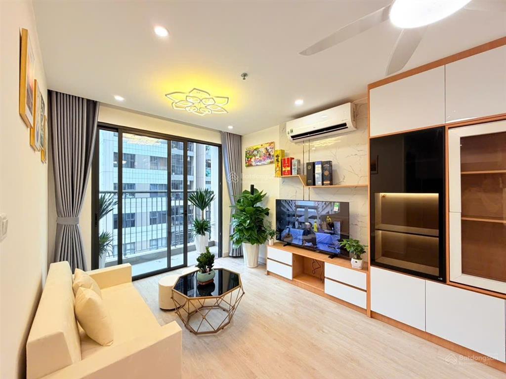 Cần tiền bán gấp căn 2 phòng ngủ 2wc toà s2 tại vinhomes ocean park. giá chỉ 3.75 tỷ