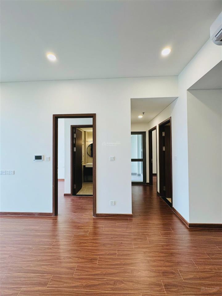 Chuyển công tác cần bán căn hộ 2 ngủ 2wc toà m1masteri tại vinhomes ocean park 1. giá chỉ 4.85 tỷ