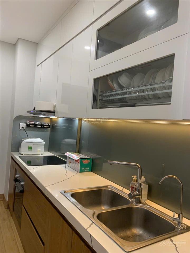 Chính chủ cần bán căn hộ 3pn no3t6 ngoại giao đoàn, view hồ tây và starlake