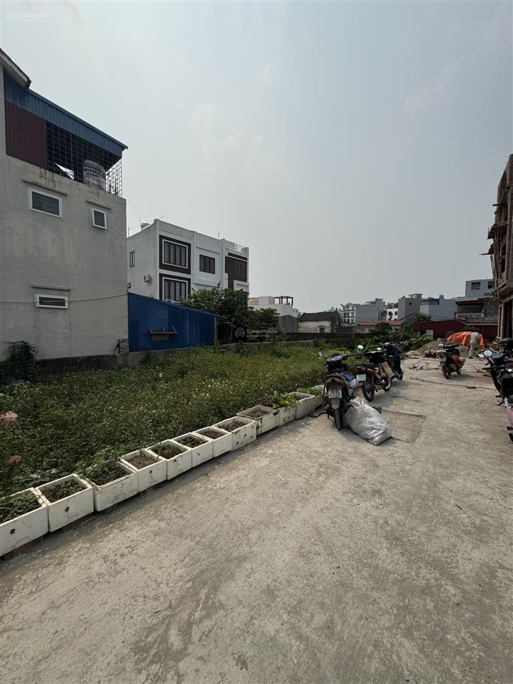 Bán đất mặt ngõ 4m cách mặt đường 30m ngõ thẳng tắp