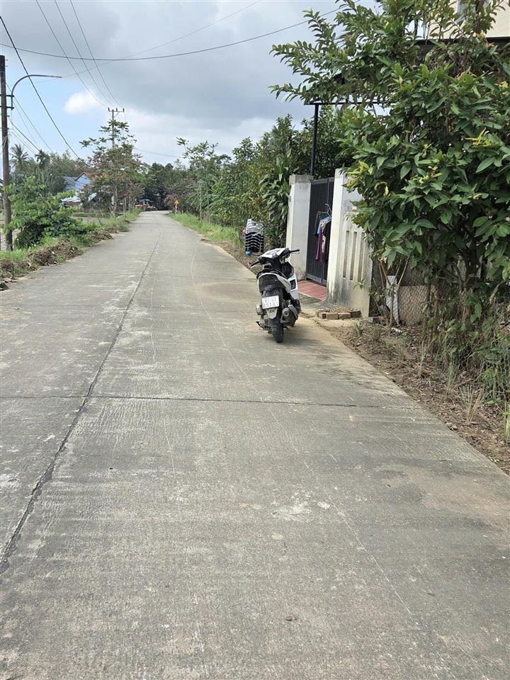 160m. lô đất đẹp giá tốt trục chính la châu hoà tiến  đường 7m5 sắp trổ nhựa