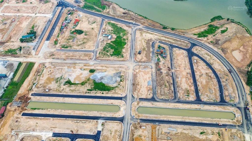 Đón sóng mê linh chỉ 17 tỷ sở hữu ngay nhà mặt sông diện tích 120m2 xây dựng 4,5 tầng.