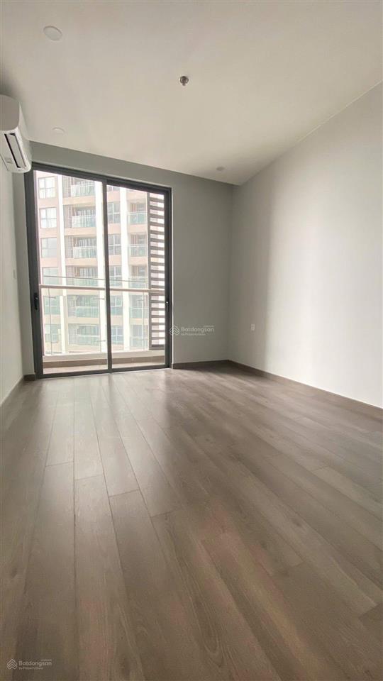 Bán căn hộ 73m2 view biển cửa lục dự án the ruby hạ long giá 2,5 tỷ  sdcc.  0978 826 ***
