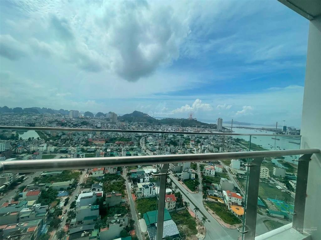 Bán căn hộ 73m2 view biển cửa lục dự án the ruby hạ long giá 2,5 tỷ  sdcc.  0978 826 ***