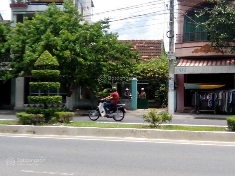 Bán nhà mặt tiền đường 23/10 bình cang,phường tây nha trang ,khánh hoà