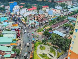 Cho thuê nguyên căn mặt tiền 7,4 m, dài 36 m, số 316 đường tô ký. đầy đủ các tiện ích xung quanh