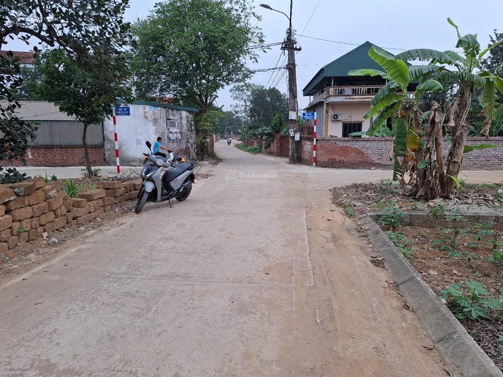 Chính chủ cần bán siêu phẩm đất nền trục chính đồi sen  hạ bằng (hòa lạc). giá chỉ 3x triệu