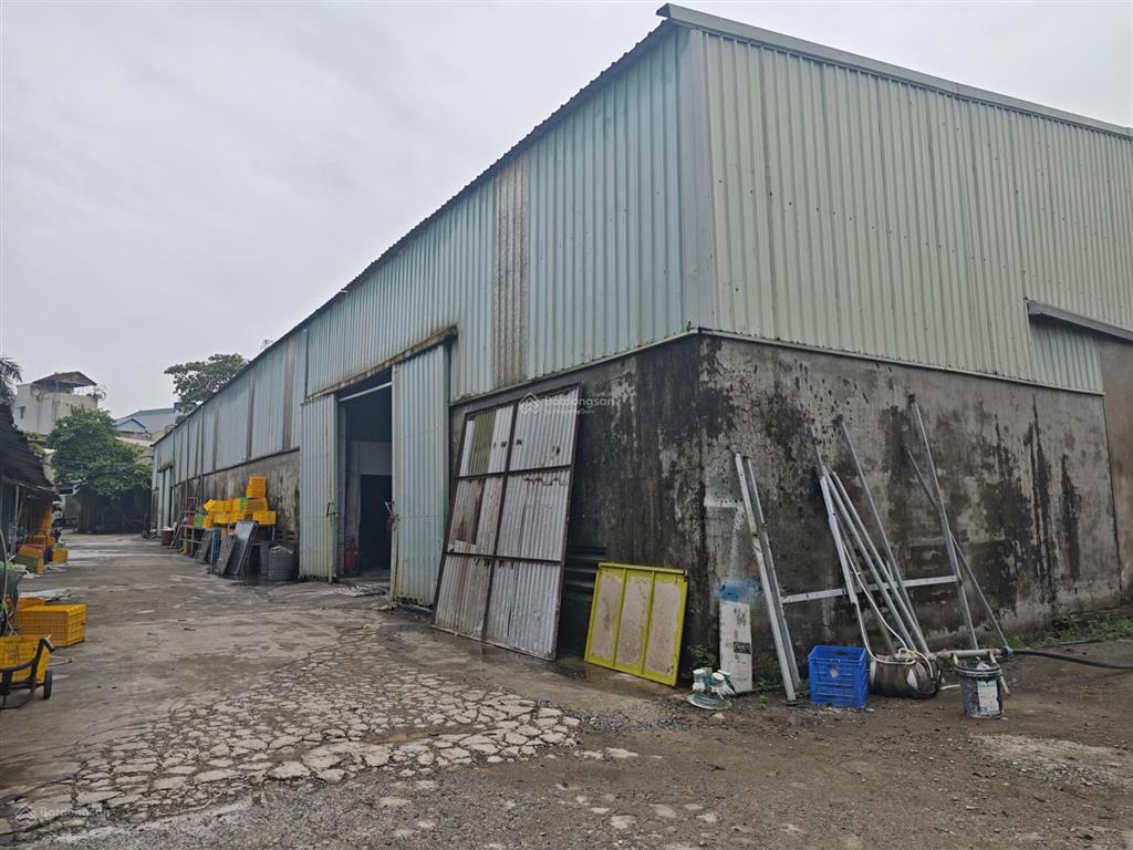 Xưởng ct diện tích 400m2 + 1000m2 ở chương mỹ