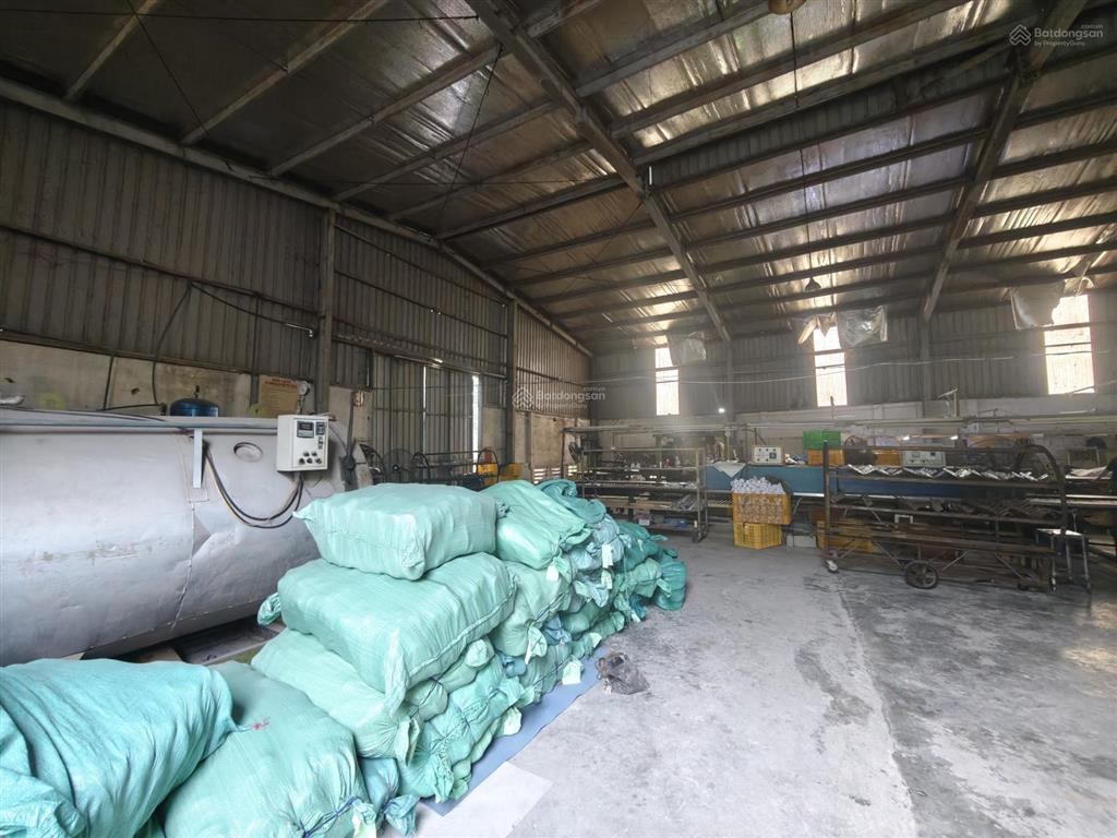 Xưởng ct diện tích 400m2 + 1000m2 ở chương mỹ