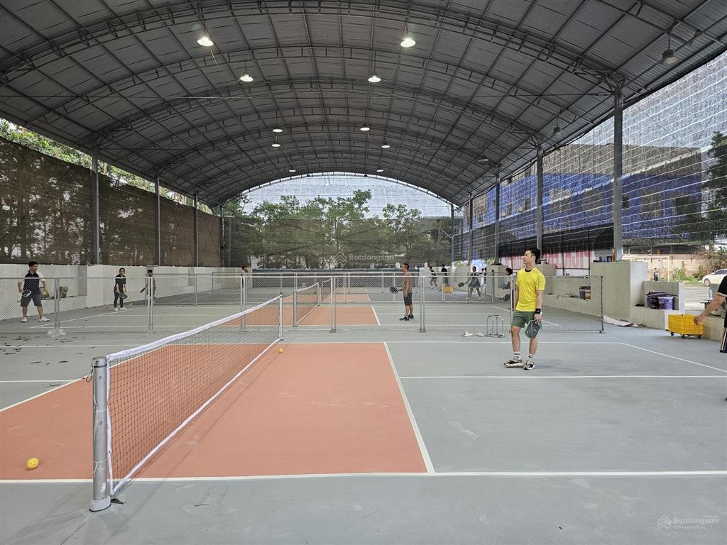 Cho thuê 1200m2 làm kho xưởng đồng thời là sân thể thao ở chương mỹ