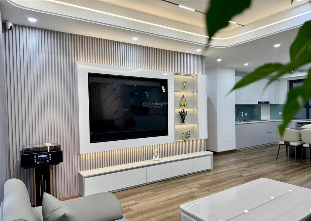 Chính chủ bán căn hộ 2 ngủ vip nhất chung cư five star kim giang, căn 83m2 hướng nam, tầng 20