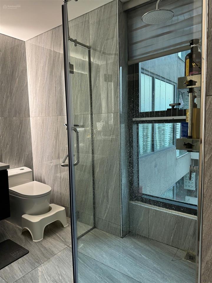 Bán gấp! bán gấp! căn 2 ngủ, 75m2, tầng 16, chung cư 90 nguyễn tuân, nt đẹp, có slot ô tô, sẵn sổ