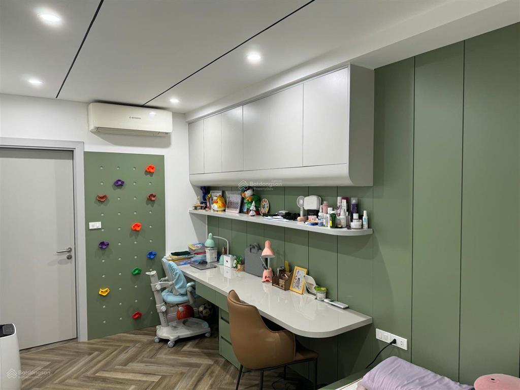 Bán gấp! bán gấp! căn 2 ngủ, 75m2, tầng 16, chung cư 90 nguyễn tuân, nt đẹp, có slot ô tô, sẵn sổ