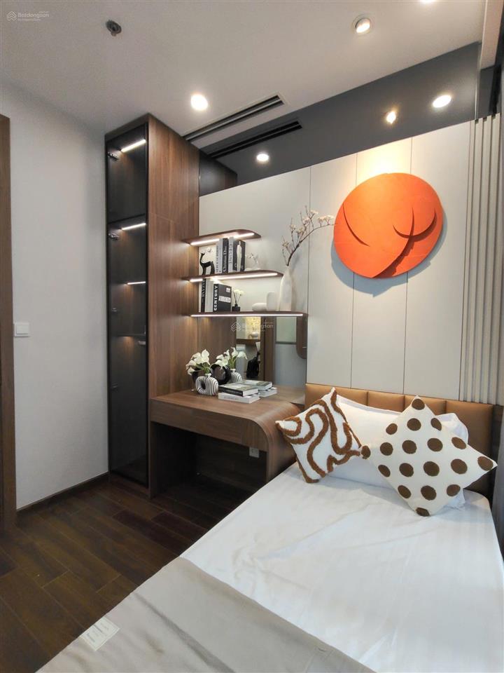 Rất hiếm. căn hộ 55m², 2 ngủ, có ban công, chung cư eco green giá chỉ 4 tỷ đầy đủ nội thất, sổ đỏ