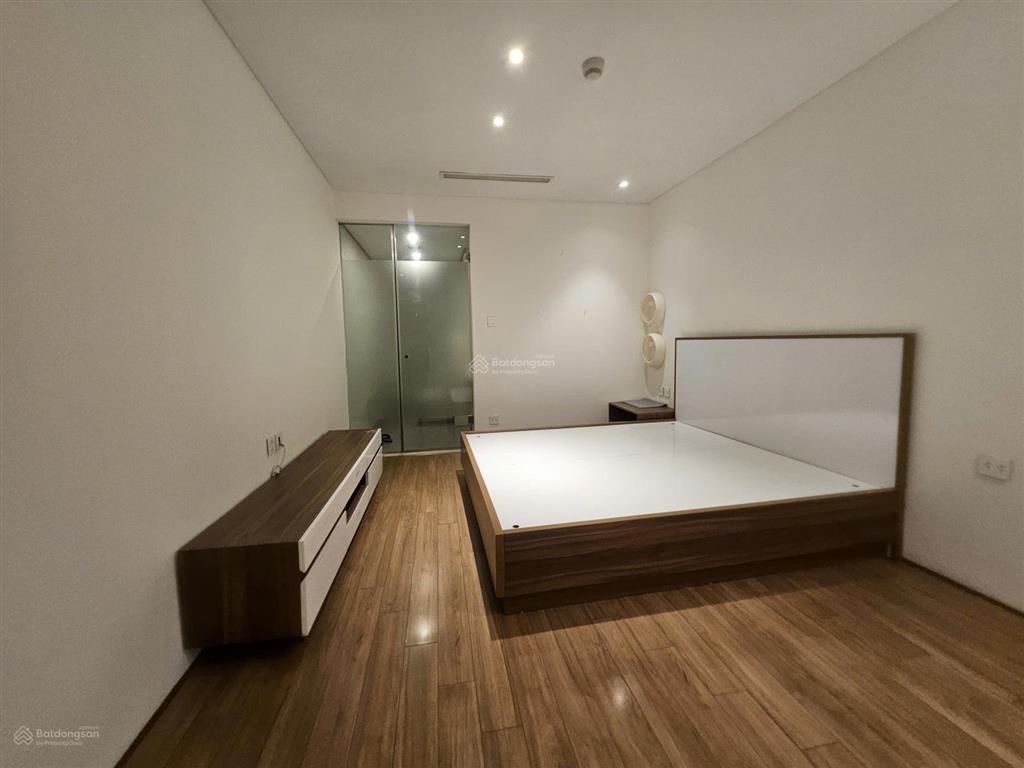 Căn hộ tòa 21t hapulico vũ trọng phụng, 110m2, sẵn sổ, nhà ko đồ giá rẻ khách về tự sửa như ý muốn
