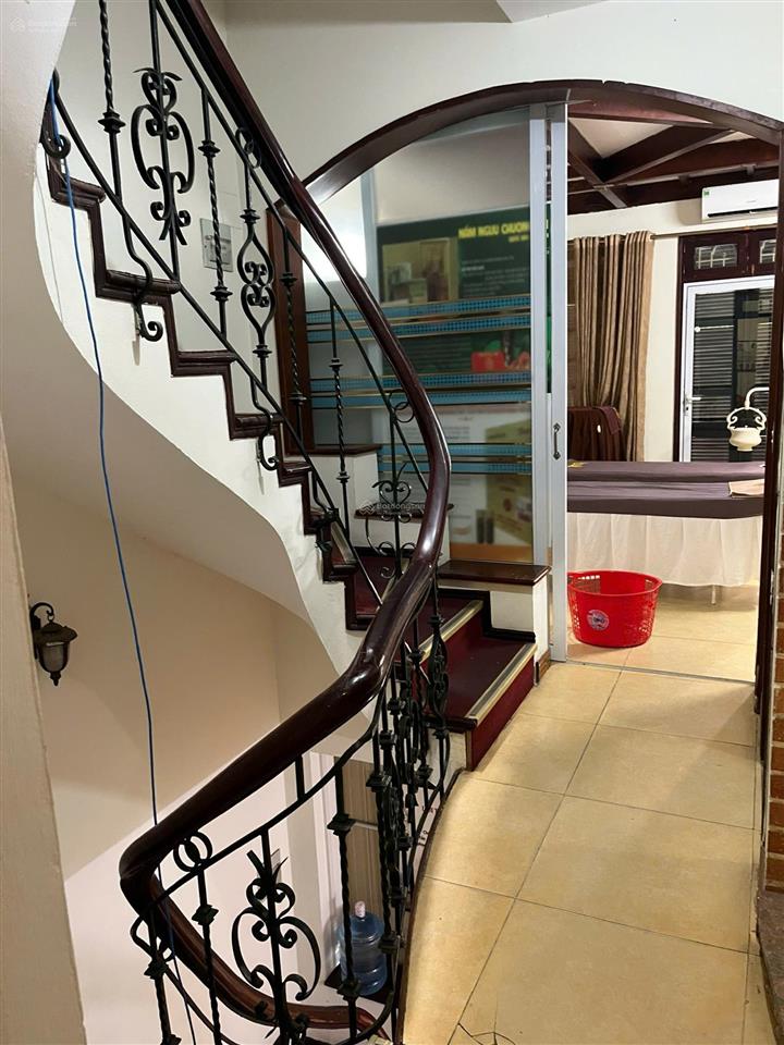 Chính chủ cho thuê nhà mặt phố, số 8, phố phạm tuấn tài, phường nghĩa đô, tp. hn, diện tích 60m2