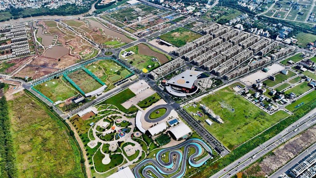Chủ thiện chí bán lô đất mặt tiền đường liên phường. 143m2 chỉ 28 tỷ. được xây hầm, 7 tầng
