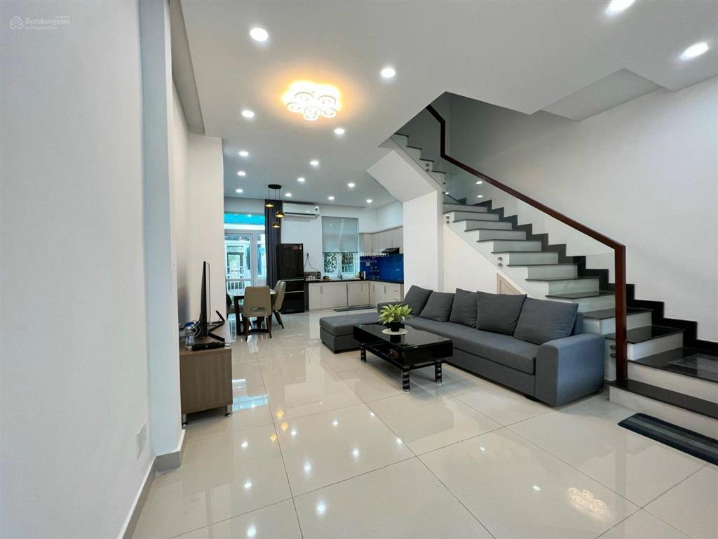 Chính chủ cho thuê biệt thự park riverside 3pn, giá 13 triệu/th, call 0909 550 *** hạnh