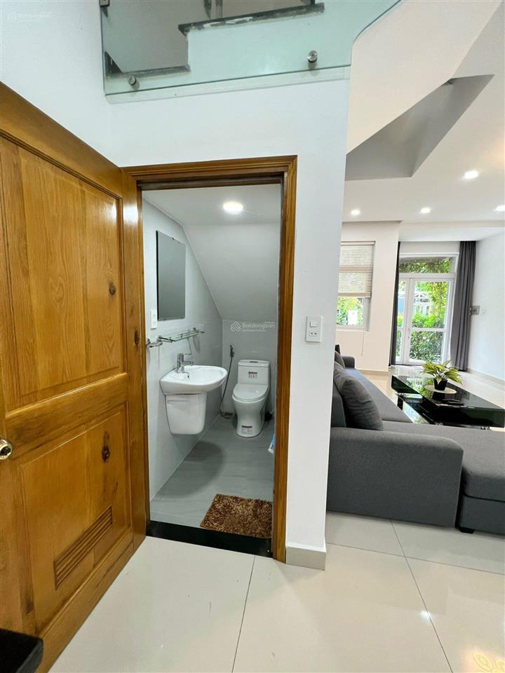 Chính chủ cho thuê biệt thự park riverside 3pn, giá 13 triệu/th, call 0909 550 *** hạnh