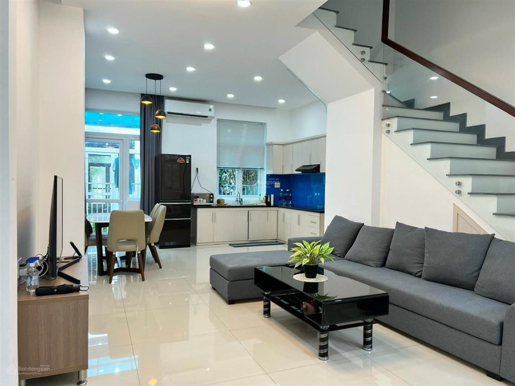 Chính chủ cho thuê biệt thự park riverside 3pn, giá 13 triệu/th, call 0909 550 *** hạnh