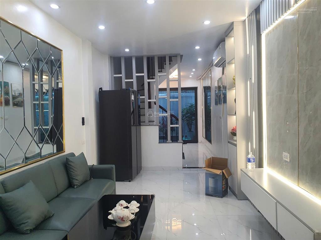 Hơn 7 tỷ  nhà đẹp đống đa! 5 phòng ngủ