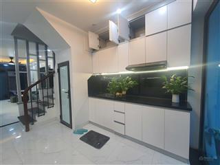 Hơn 7 tỷ  nhà đẹp đống đa! 5 phòng ngủ