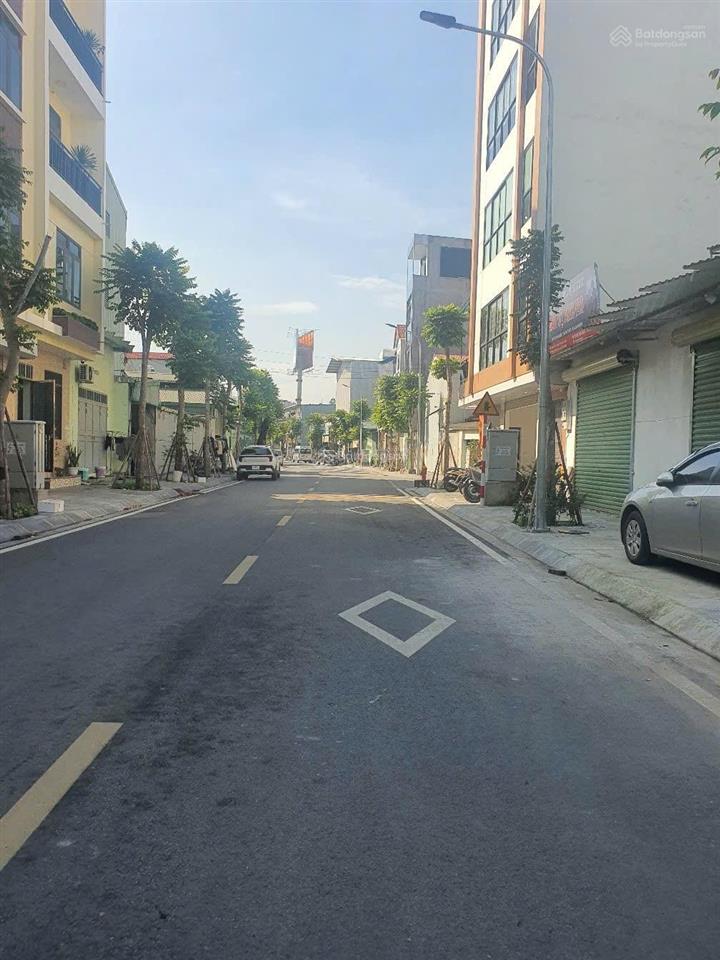 Hiếm nhất long biên  cạnh mặt phố