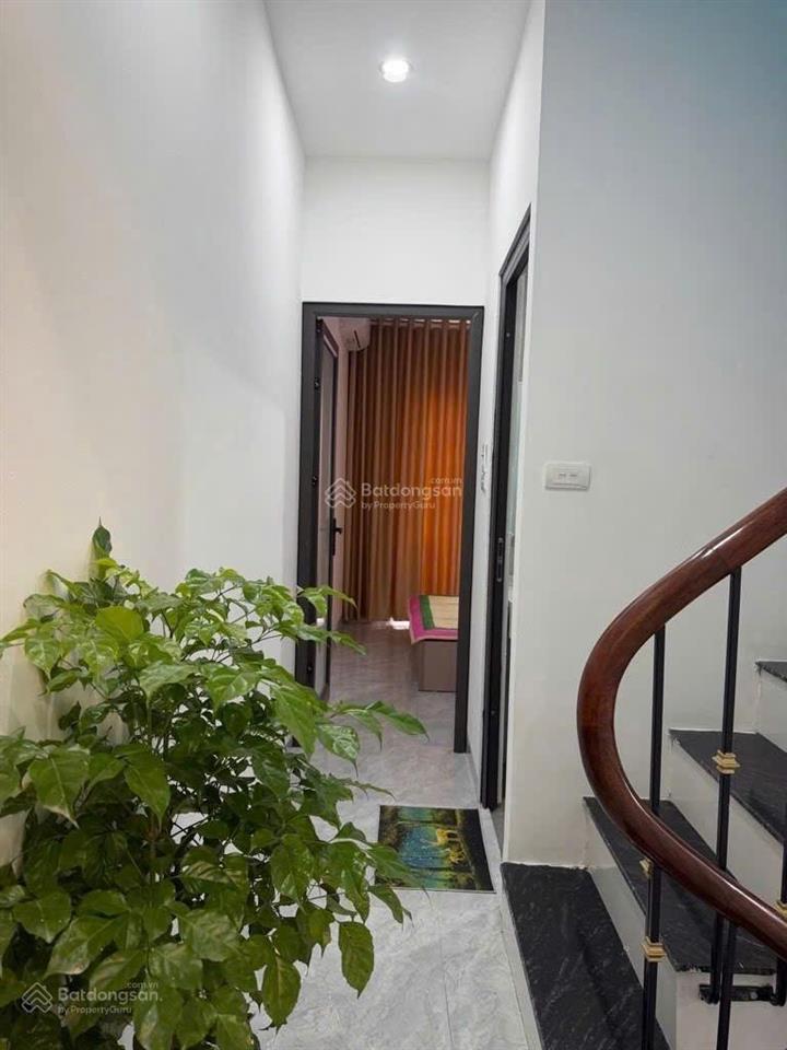 Nhà đẹp hai bà trưng! gần khu bách  kinh  xây! 6 tầng, 8 phòng cho thuê 25tr/th