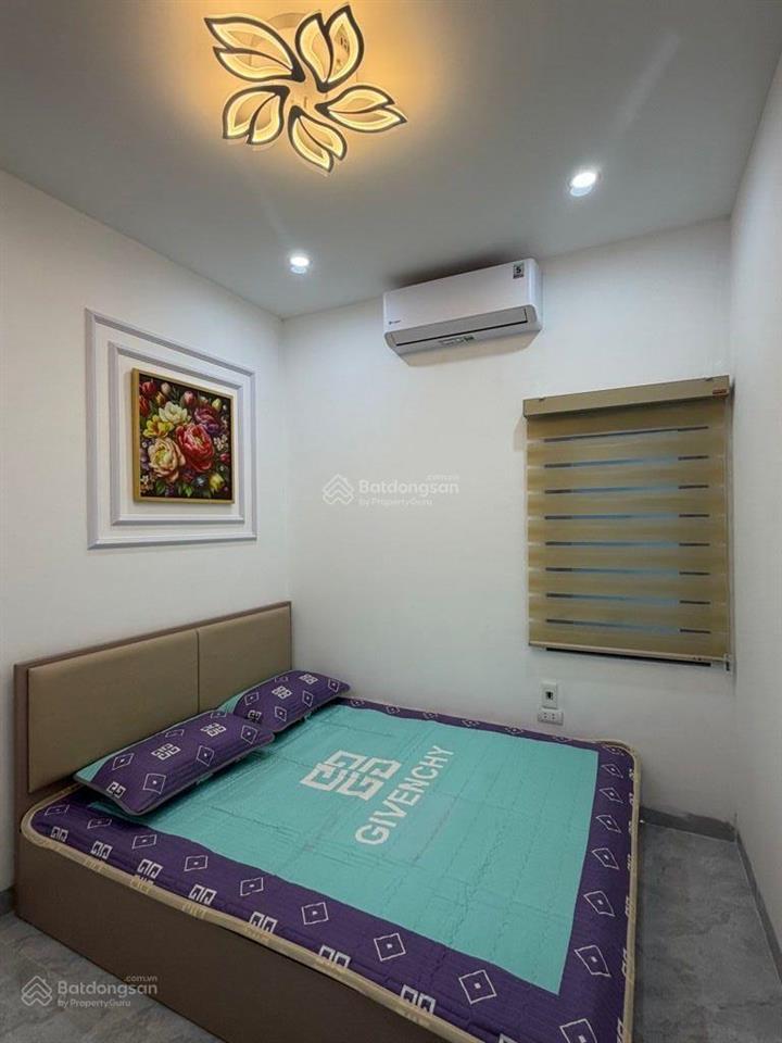 Nhà đẹp hai bà trưng! gần khu bách  kinh  xây! 6 tầng, 8 phòng cho thuê 25tr/th