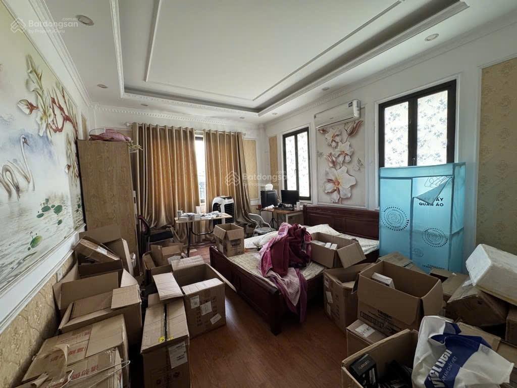 Nhà đẹp  hiếm! thạch bàn  aeon ô tô đỗ  lô góc  ở sướng 40m2x5t. giá 7.x tỷ