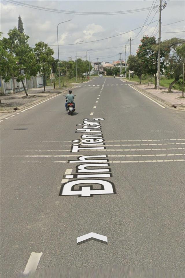 Mặt tiền đường (k10) đinh tiên hoàng ngay tt phường ninh hoà  chỉ 20 triệu /m2