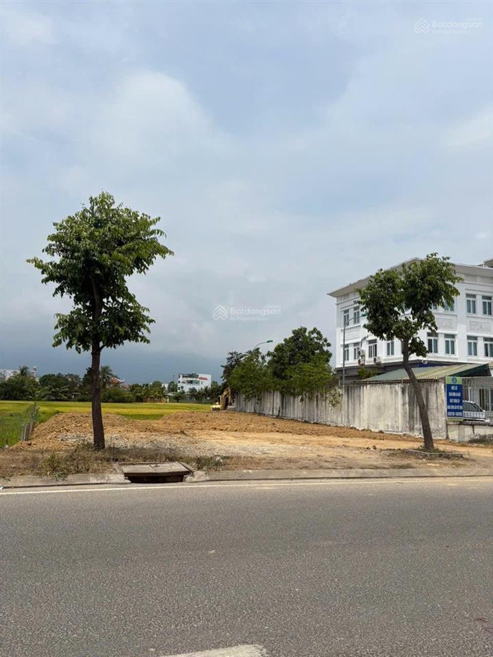 Mặt tiền đường (k10) đinh tiên hoàng ngay tt phường ninh hoà  chỉ 20 triệu /m2