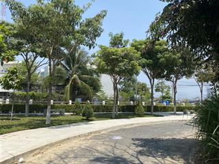 Nhà 2 tầng, hòn rớ gần biển sau lưng công viên chỉ 3 tỷ 6